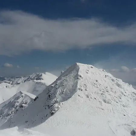 Michaela Kır Evi *